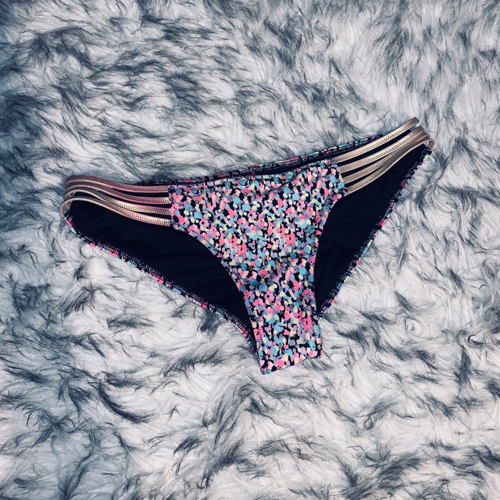 Victoria’s Secret bikini bottoms